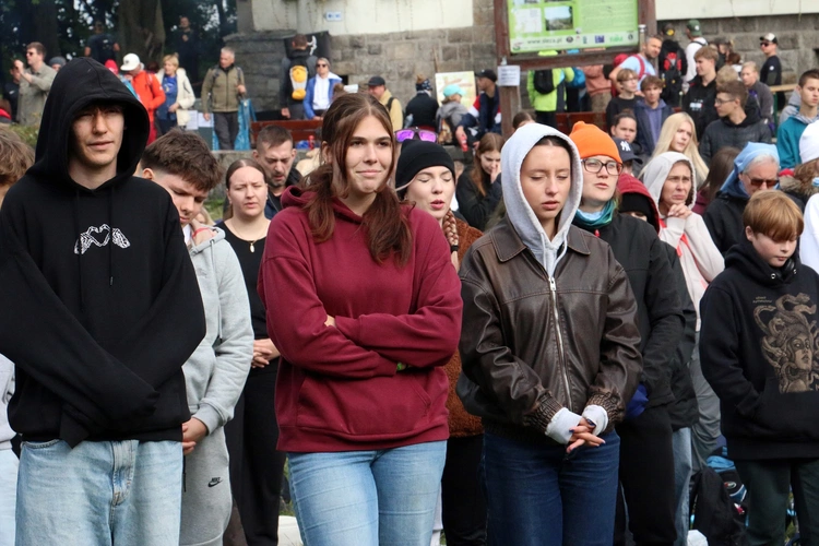 Spotkanie Młodych na Ślęży 2025 "Z nadzieją ku górze"