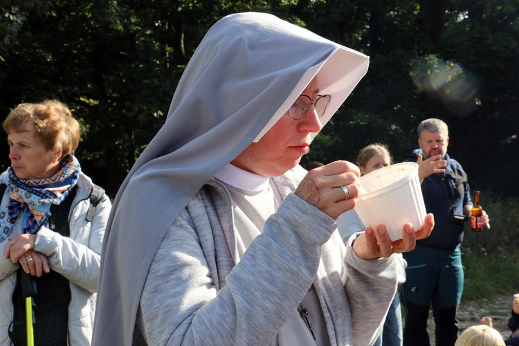 Spotkanie Młodych na Ślęży 2025 "Z nadzieją ku górze"