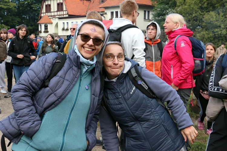 Spotkanie Młodych na Ślęży 2025 "Z nadzieją ku górze"