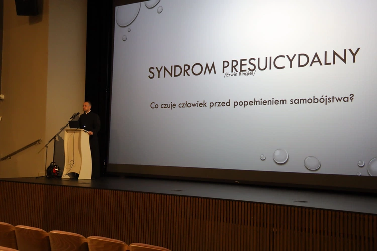 Szkolenie dla kapłanów