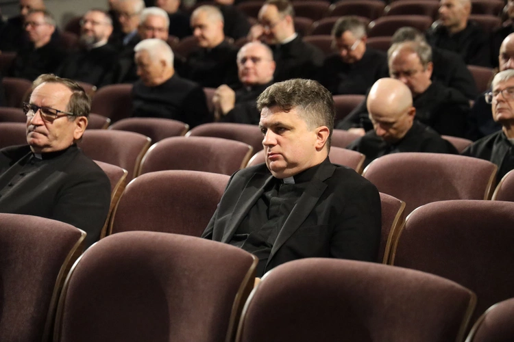 Szkolenie dla kapłanów