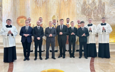 Czerń sutanny i biel dusz