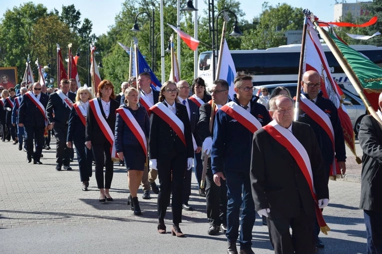 Pielgrzymka zbrojeniówki do MB Ostrobramskiej w Skarżysku-Kamiennej