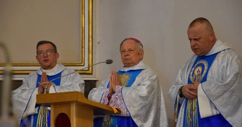 Pielgrzymka zbrojeniówki do MB Ostrobramskiej w Skarżysku-Kamiennej