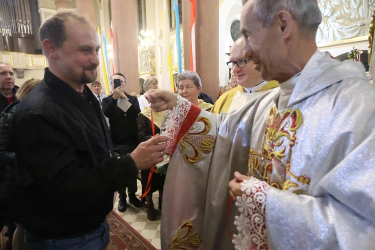Pielgrzymka Straży Honorowej do Limanowej
