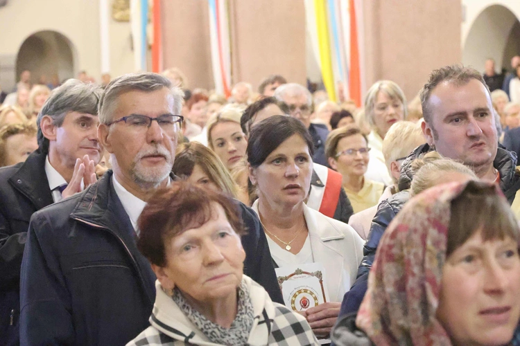 Pielgrzymka Straży Honorowej do Limanowej