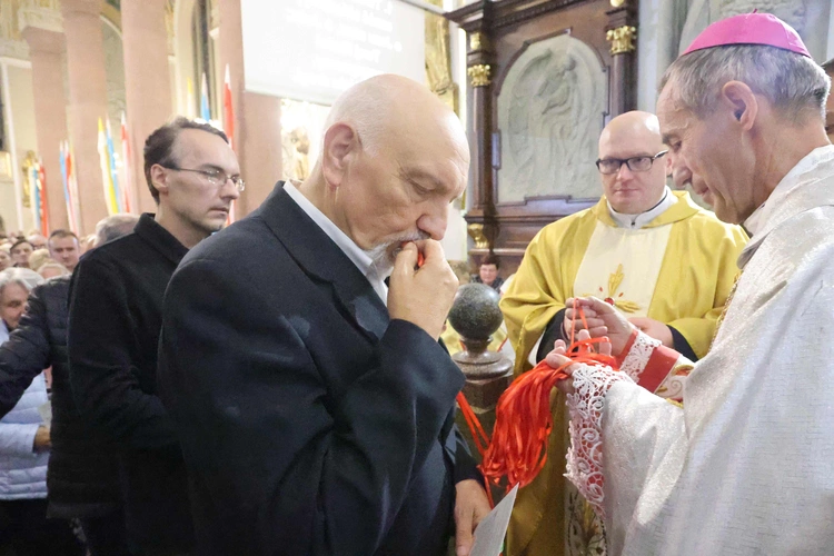 Pielgrzymka Straży Honorowej do Limanowej