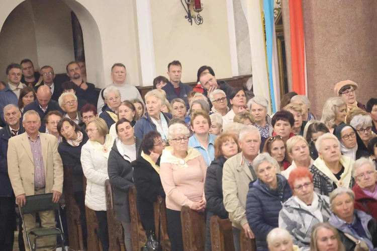 Pielgrzymka Straży Honorowej do Limanowej