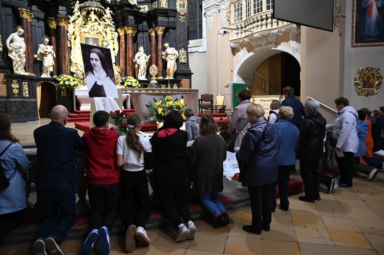 Wieczór św. Tereski w Strzelcach Opolskich