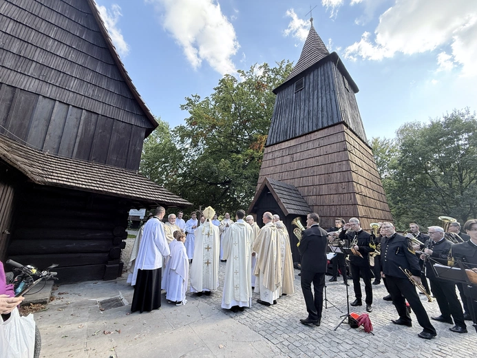 Poświęcenie odnowionego kościoła św. Michała