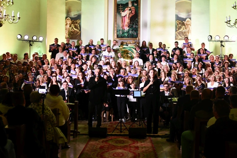 Koncert Wielbienia na zakończenie Zielonogórskich Warsztatów Liturgiczno-Muzycznych