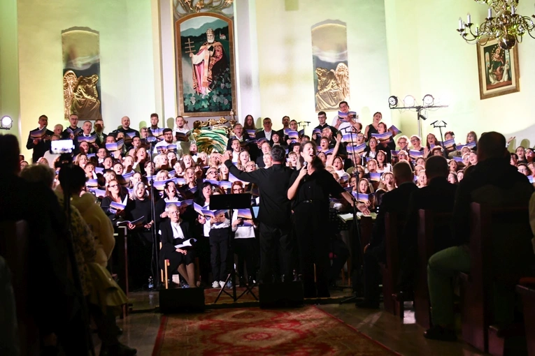 Koncert Wielbienia na zakończenie Zielonogórskich Warsztatów Liturgiczno-Muzycznych