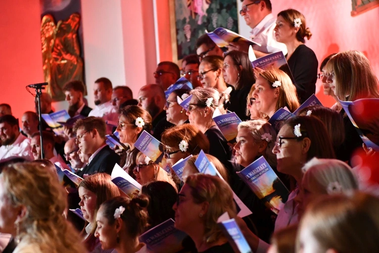 Koncert Wielbienia na zakończenie Zielonogórskich Warsztatów Liturgiczno-Muzycznych