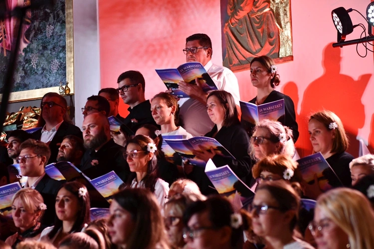 Koncert Wielbienia na zakończenie Zielonogórskich Warsztatów Liturgiczno-Muzycznych