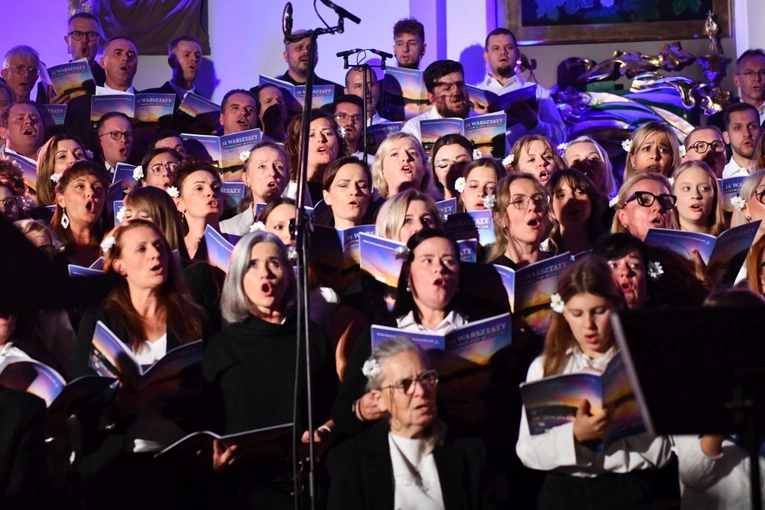 Koncert Wielbienia na zakończenie Zielonogórskich Warsztatów Liturgiczno-Muzycznych