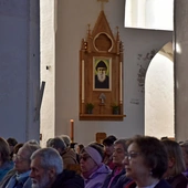 Spójrz, on ci pomoże
