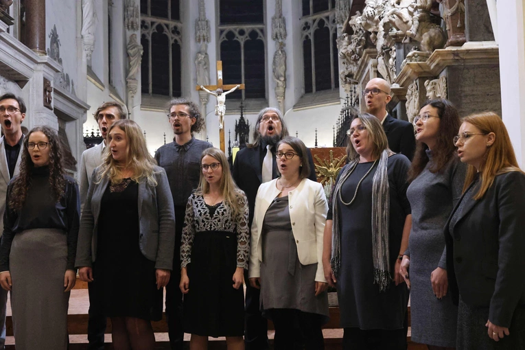 Sacra Ecclesiae Cantio