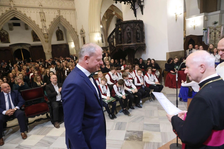 Sacra Ecclesiae Cantio