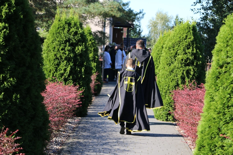 Smardzewo. Wprowadzenie relikwii św. Andrzeja Boboli i bł. kard. Stefana Wyszyńskiego