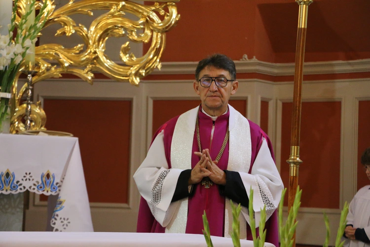 Smardzewo. Wprowadzenie relikwii św. Andrzeja Boboli i bł. kard. Stefana Wyszyńskiego