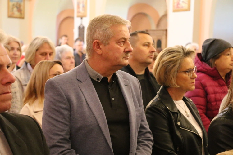 Smardzewo. Wprowadzenie relikwii św. Andrzeja Boboli i bł. kard. Stefana Wyszyńskiego