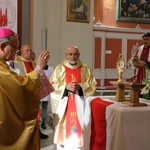 Smardzewo. Wprowadzenie relikwii św. Andrzeja Boboli i bł. kard. Stefana Wyszyńskiego