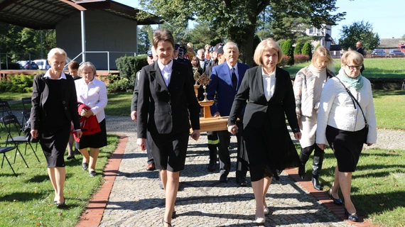 Smardzewo. Wprowadzenie relikwii św. Andrzeja Boboli i bł. kard. Stefana Wyszyńskiego