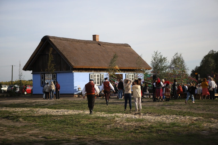 Podsumowanie projektu i otwarcie chałupy Kopciów w Etnocentrum Ziemi Łódzkiej