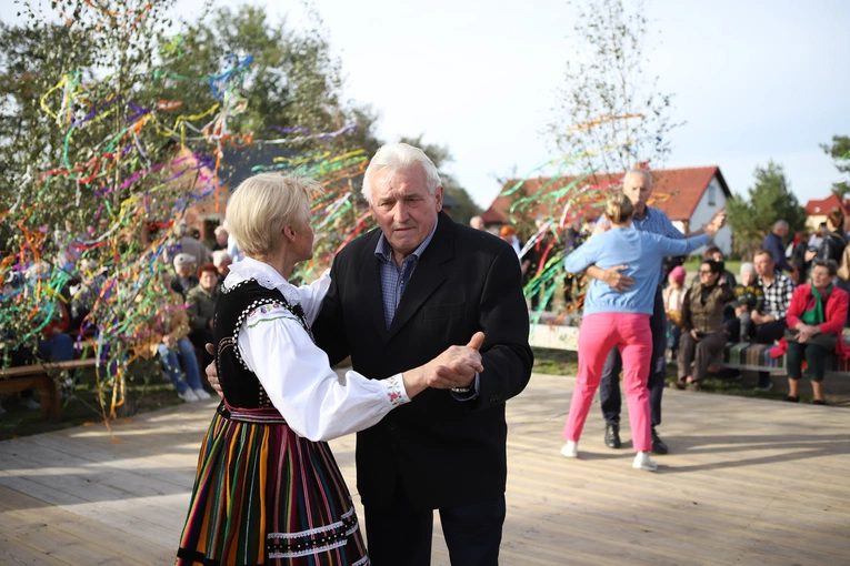 Podsumowanie projektu i otwarcie chałupy Kopciów w Etnocentrum Ziemi Łódzkiej