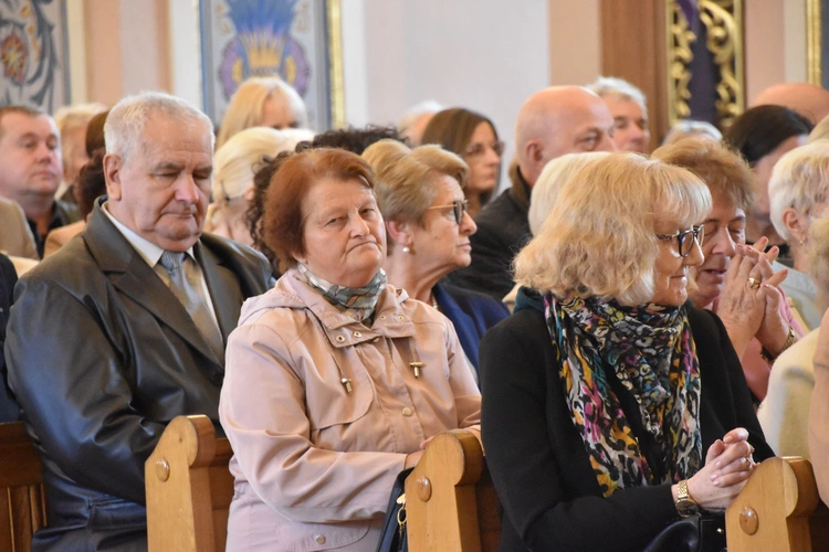 Mława. Dziękczynienie za 80 lat posługi sióstr misjonarek Świętej Rodziny