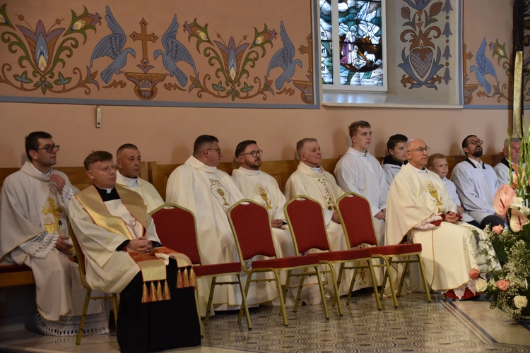 Mława. Dziękczynienie za 80 lat posługi sióstr misjonarek Świętej Rodziny