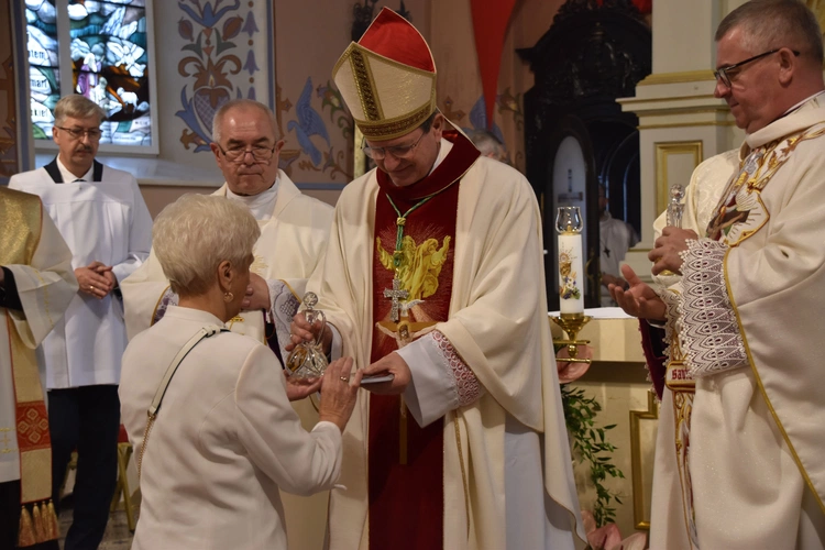 Mława. Dziękczynienie za 80 lat posługi sióstr misjonarek Świętej Rodziny