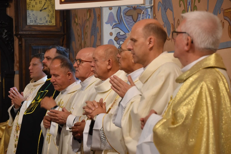 Mława. Dziękczynienie za 80 lat posługi sióstr misjonarek Świętej Rodziny
