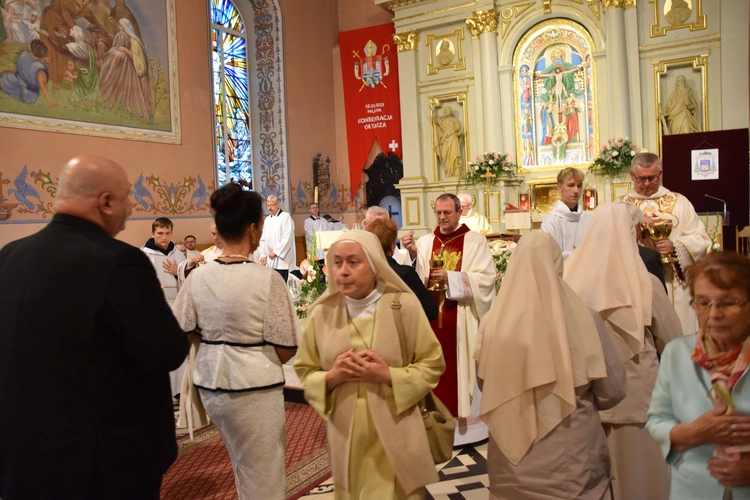 Mława. Dziękczynienie za 80 lat posługi sióstr misjonarek Świętej Rodziny