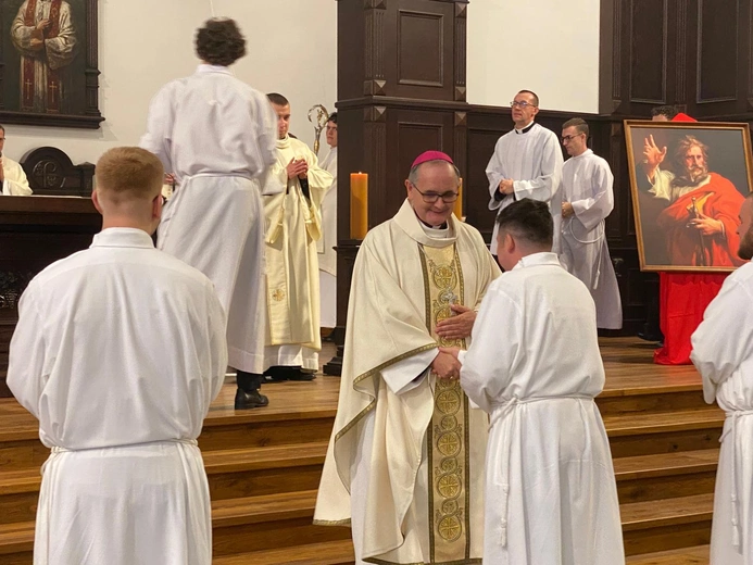 Katowice. Spotkanie abp. Andrzeja Przybylskiego z klerykami WŚSD 