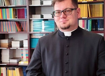  Ks. Tomasz Metelica mówi, że są nowi kandydaci do seminarium.