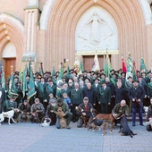 Po Mszy św. przed radomską katedrą. 