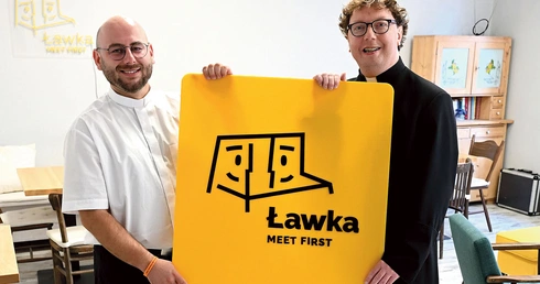 Ławka i Kurnik