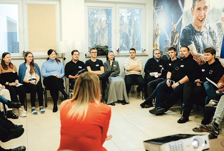 Chcesz, żeby twoja praca z młodymi była skuteczna, a spotkania pełne życia? Zapisz się!