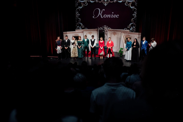 "Świętoszek" w wykonaniu Teatru z Klasą