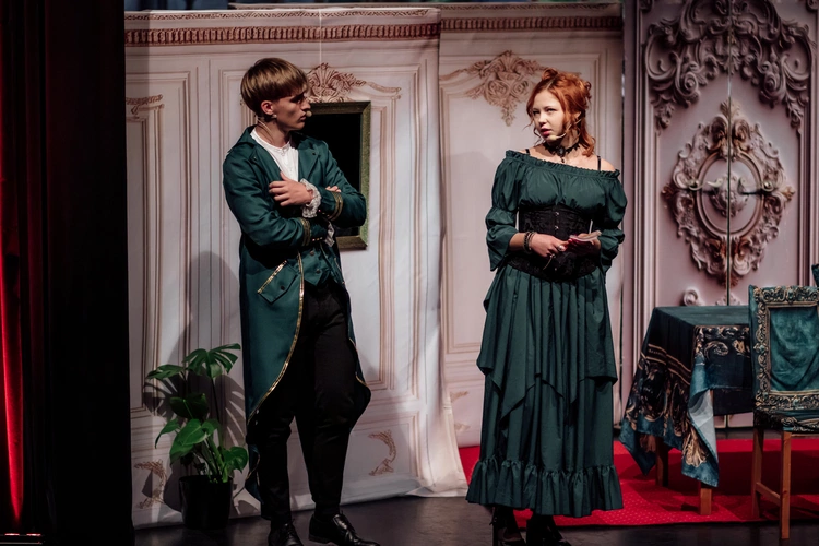 "Świętoszek" w wykonaniu Teatru z Klasą