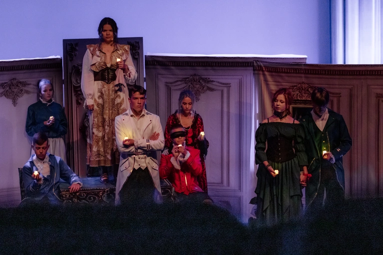"Świętoszek" w wykonaniu Teatru z Klasą