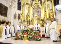 Każdy dzień odpustu to lekcja życia, w której nauczycielką jest Matka Boża