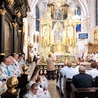 Bochnia. Rozpoczęcie Tygodnia Maryjnego i wprowadzenie relikwii bł. Jerzego Popiełuszki