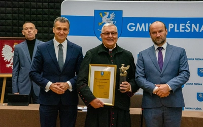 "Srebrny gryf" dla ks. prałata Józefa Bobowskiego