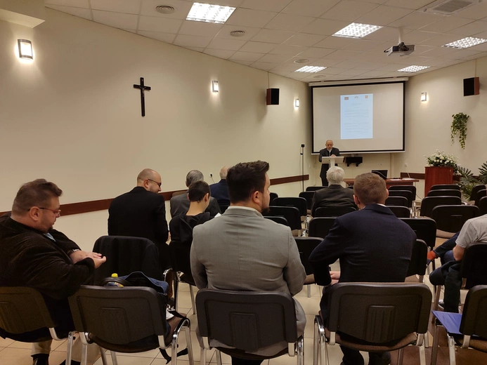 Specjaliści teolodzy o AI