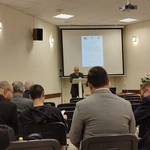 Pierwsza konferencja o AI i teologii