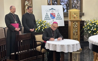 Abp Przybylski kanonicznie objął rządy w archidiecezji katowickiej