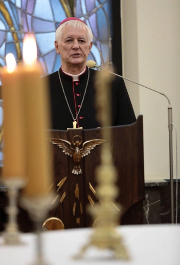 Abp Przybylski kanonicznie objął rządy w archidiecezji katowickiej, cz. 1