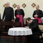 Abp Przybylski kanonicznie objął rządy w archidiecezji katowickiej, cz. 1